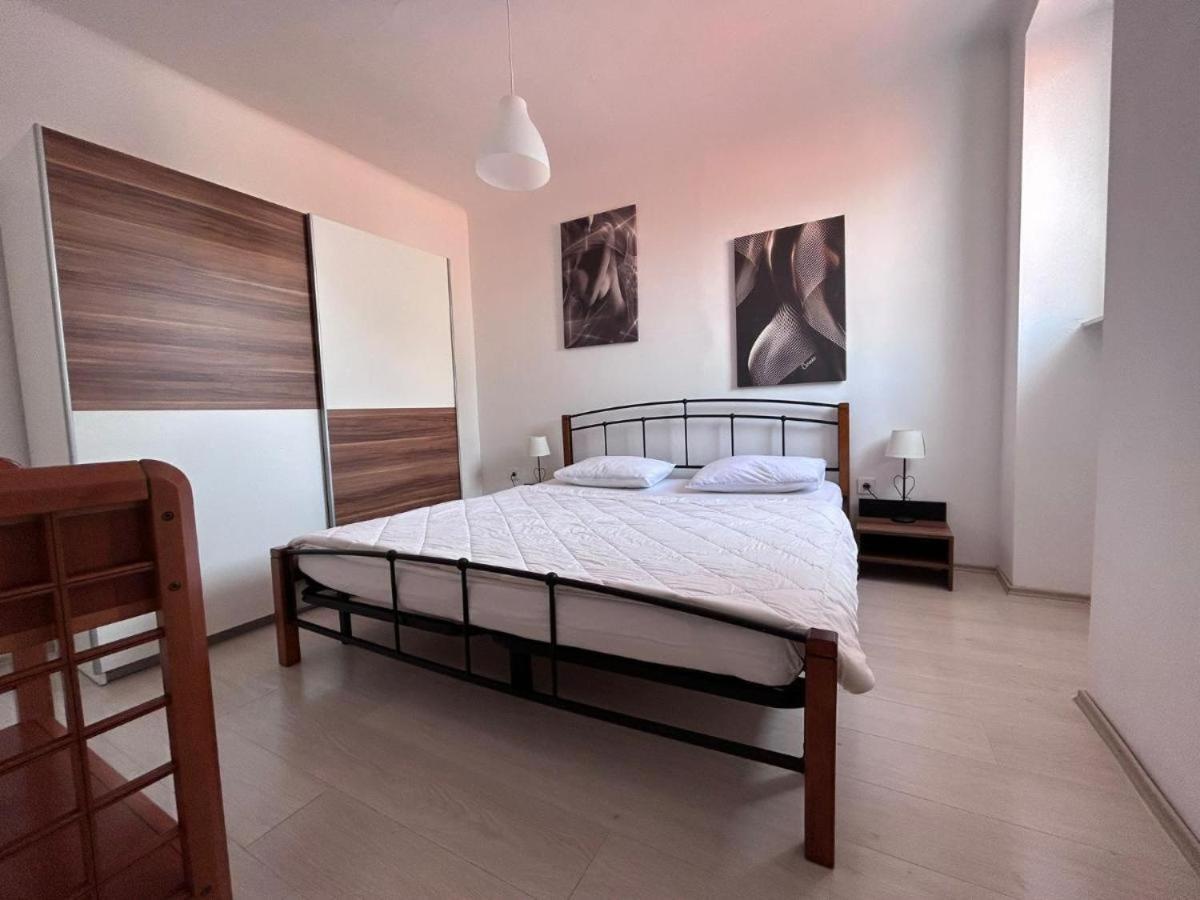 Holiday Home Omisalj Bagian luar foto